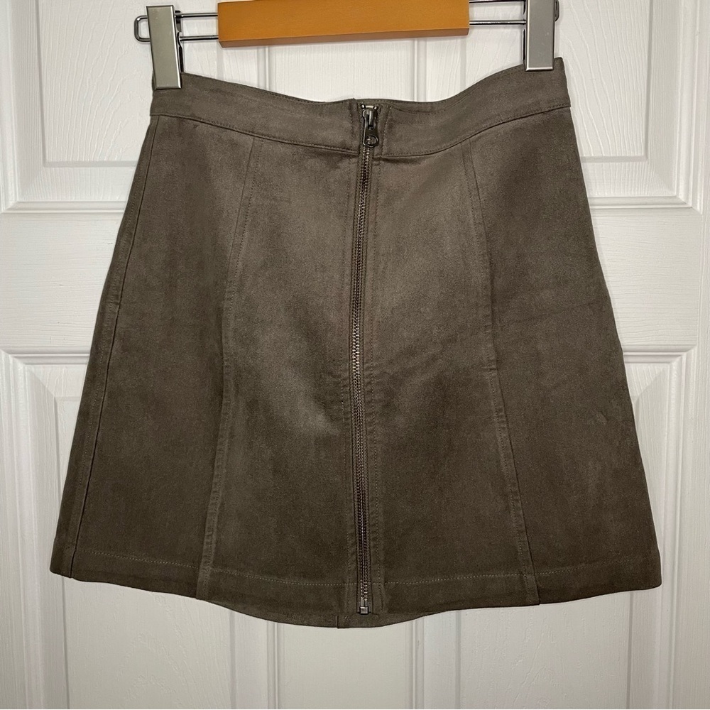 Aritzia Wilfred Free Faux Vegan Suede Taupe Mini Skirt 2